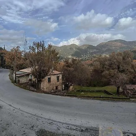 Vakantiehuis Serenity Traditional House Kalavryta